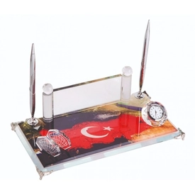 Kristal Masa İsimliği